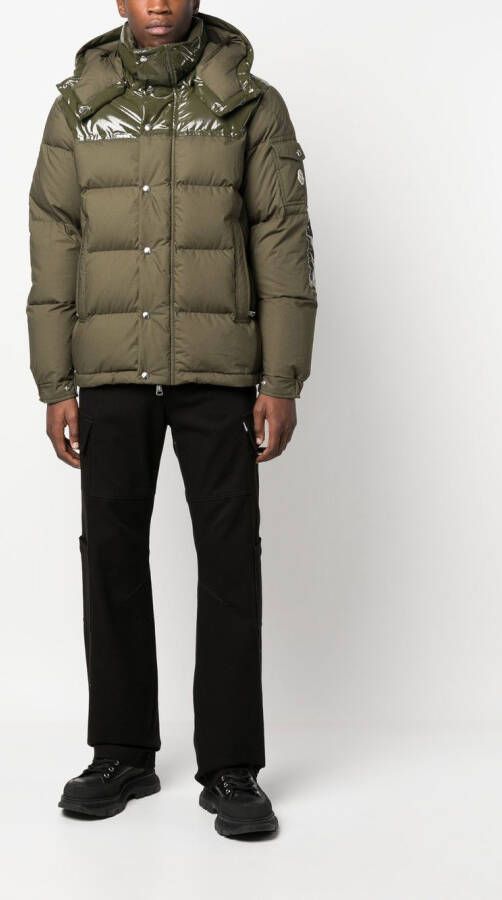 Moncler Donsjack met capuchon Groen