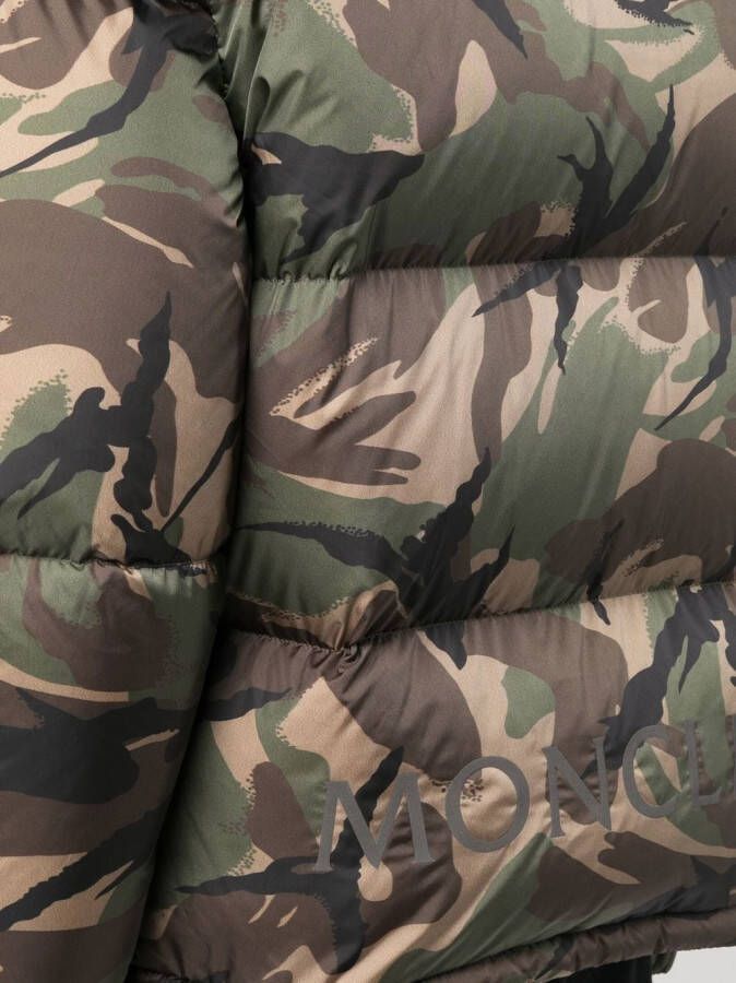 Moncler Donsjack met camouflageprint Groen