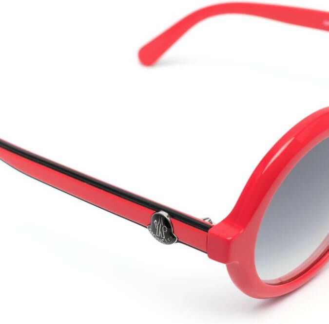 Moncler Eyewear Zonnebril met rond montuur Rood
