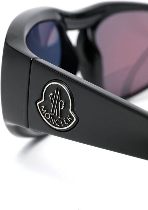 Moncler Eyewear Pentragra zonnebril met schild montuur Zwart