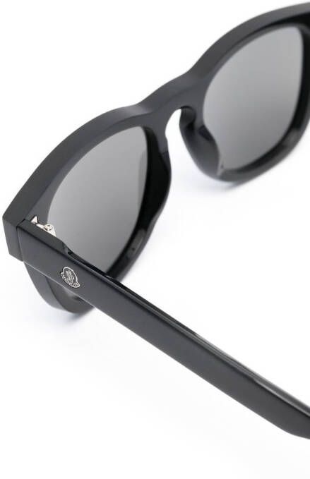 Moncler Eyewear Zonnebril met logoplakkaat Zwart