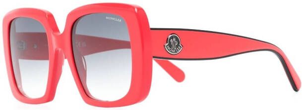 Moncler Eyewear Zonnebril met vierkant montuur Rood