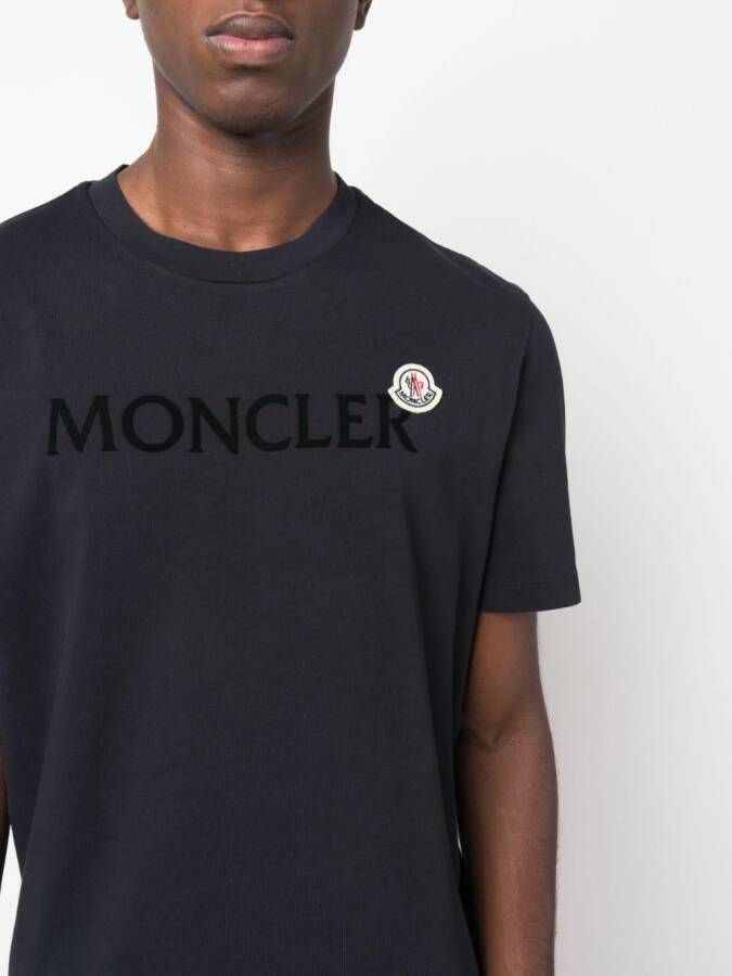 Moncler T-shirt met logo Blauw