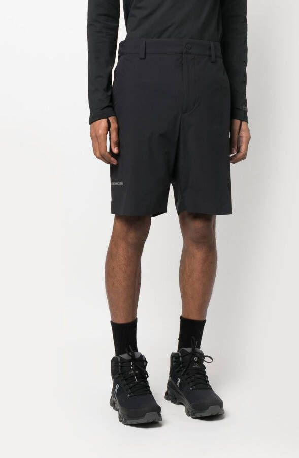 Moncler Grenoble Shorts met logoprint Zwart