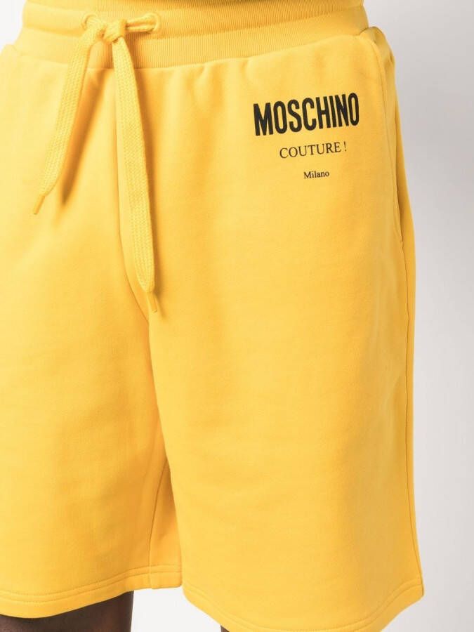 Moschino Shorts met logo Geel