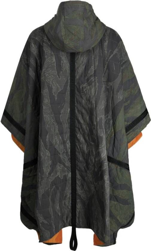 Mostly Heard Rarely Seen Poncho met camouflageprint Groen
