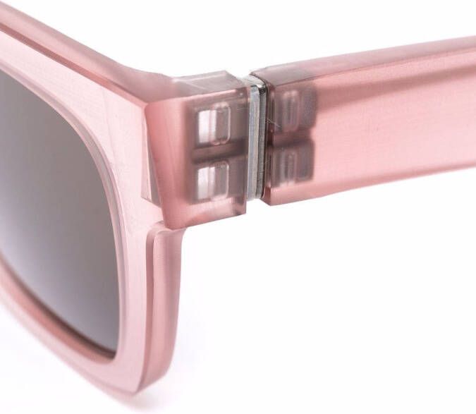 Mykita x Maison Margiela zonnebril met vierkant montuur Roze