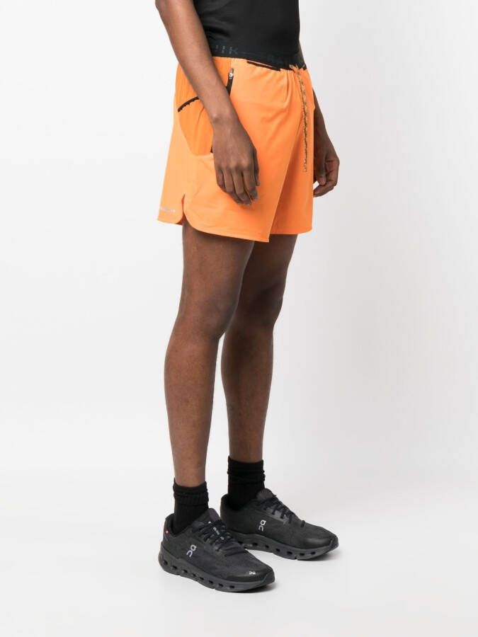 Nike Trainingsshorts met logoprint Oranje