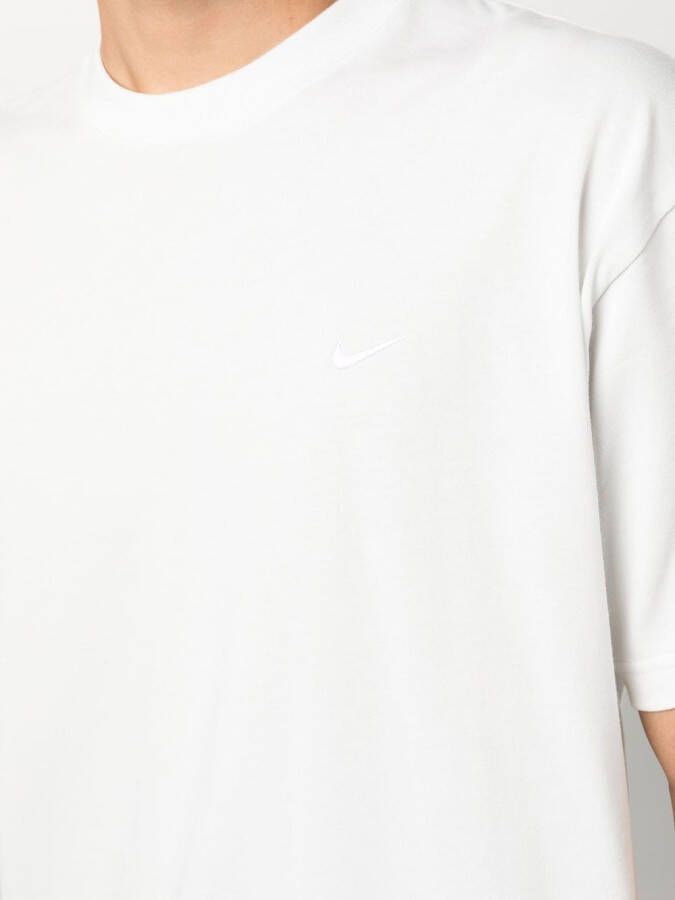 Nike T-shirt met geborduurd logo Wit