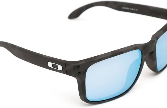 Oakley Zonnebril met spiegelende glazen Blauw