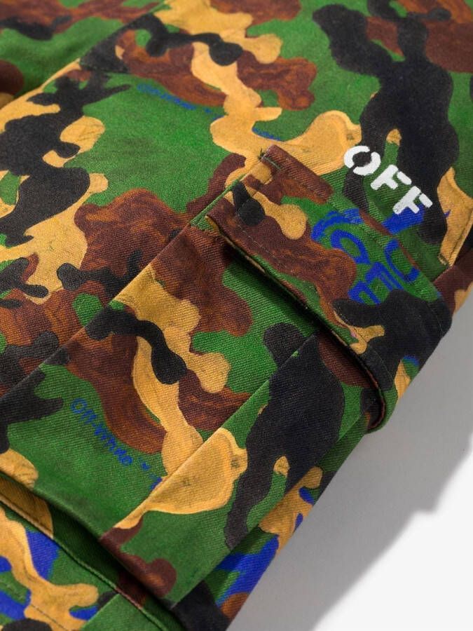 Off-White Kids Shorts met camouflageprint Groen