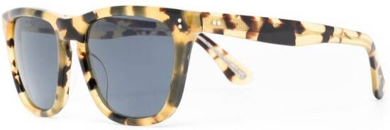 Oliver Peoples Lynes zonnebril met vierkant montuur Bruin