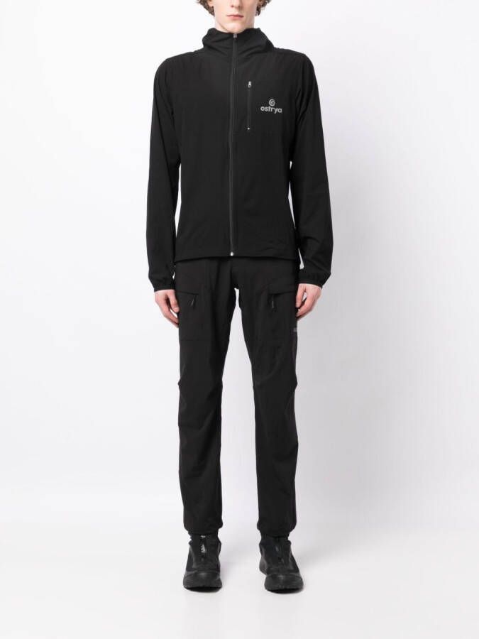 Ostrya Jack met logoprint Zwart