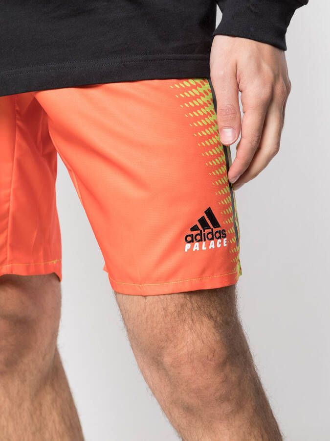 Palace Shorts met print Oranje