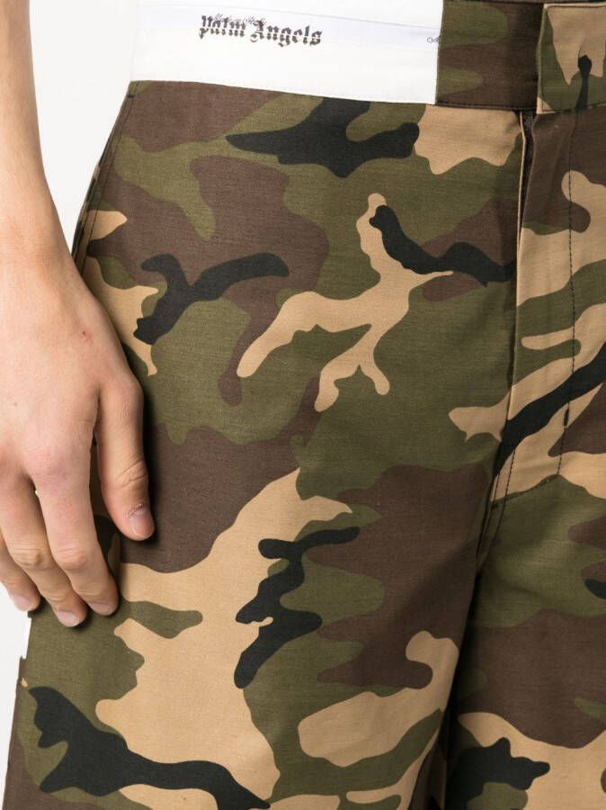 Palm Angels Shorts met camouflageprint Groen