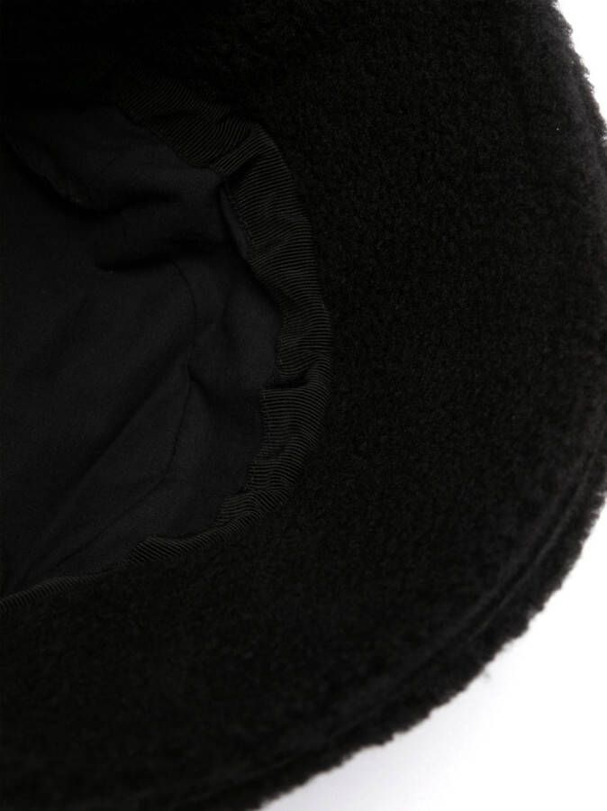 Patou Vissershoed met geborduurd logo Zwart