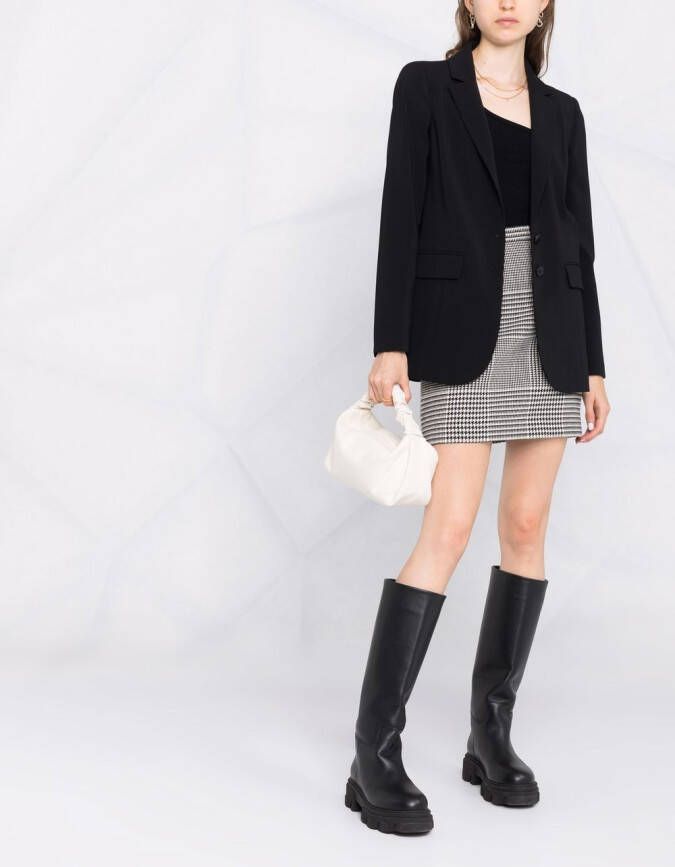 Patrizia Pepe Blazer met enkele rij knopen Zwart