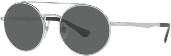 Persol PO2496S zonnebril met dubbele neusbrug Zilver
