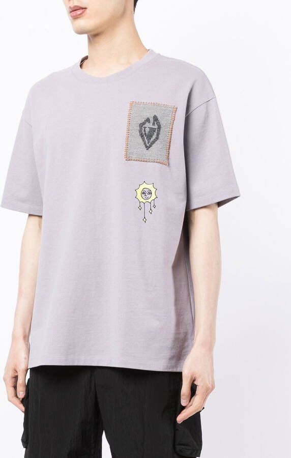 Ports V T-shirt met patchdetail Paars