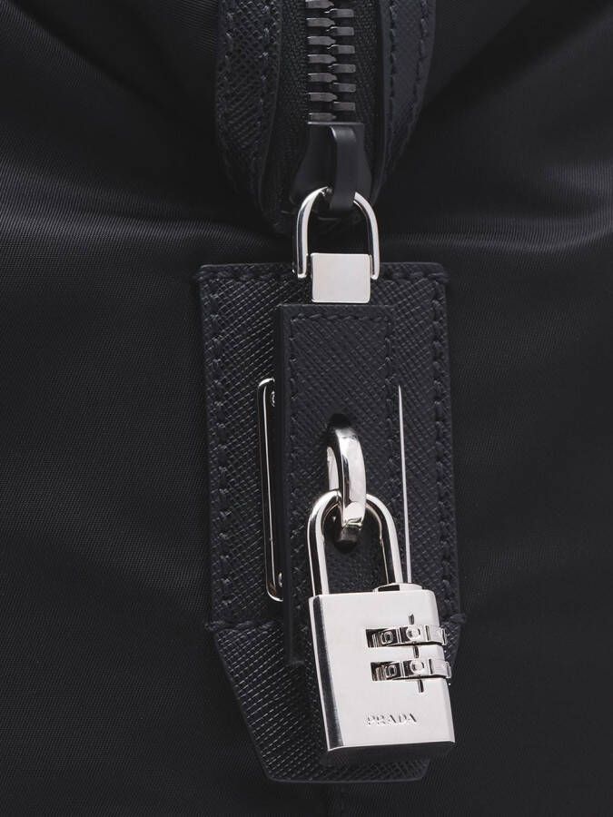 Prada Duffeltas van recycled nylon Zwart