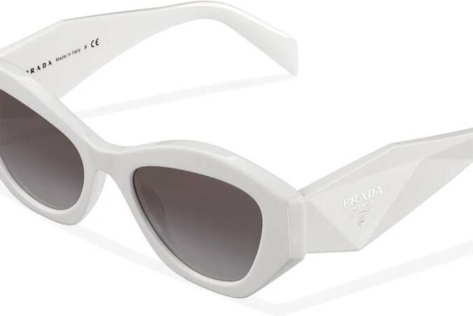 Prada Eyewear Symbole cat-eye zonnebril Grijs