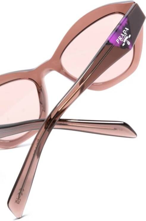 Prada Eyewear Zonnebril met cat-eye montuur Bruin