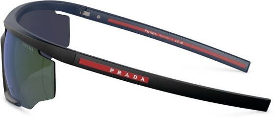 Prada Linea Rossa Zonnebril met oversized montuur Zwart