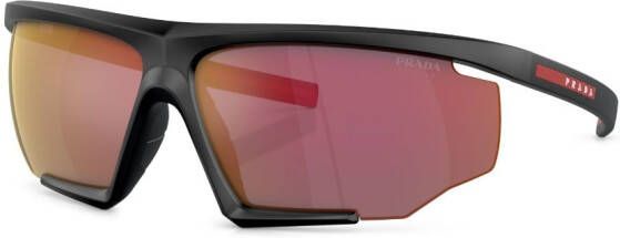 Prada Linea Rossa Zonnebril met oversized montuur Zwart