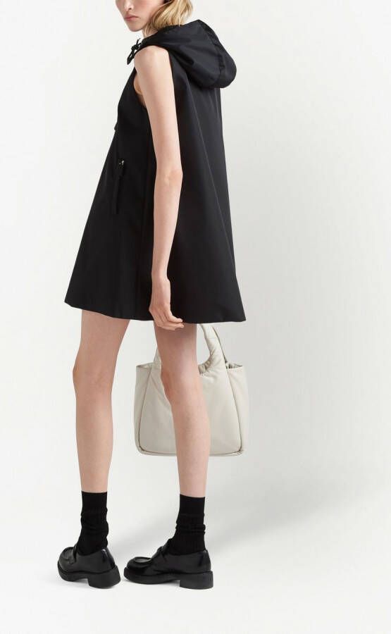 Prada Mini-jurk met capuchon Zwart