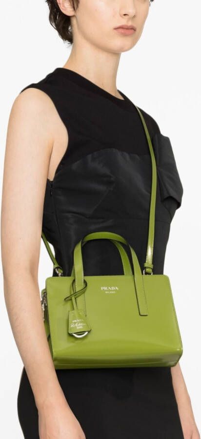 Prada Re-Edition 1995 leren tas Groen