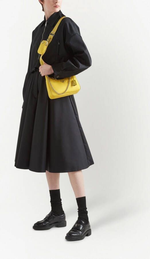 Prada Re-Edition 2005 Re-Nylon tas Geel