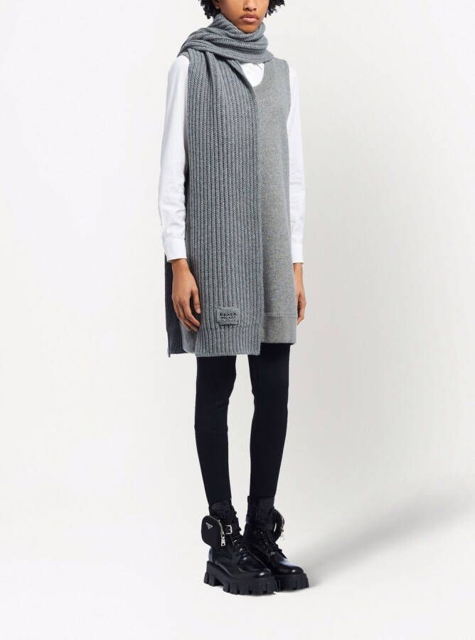Prada Sjaal met logopatch Grijs