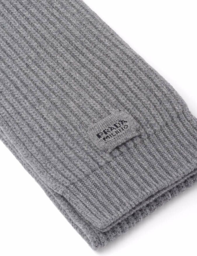Prada Sjaal met logopatch Grijs