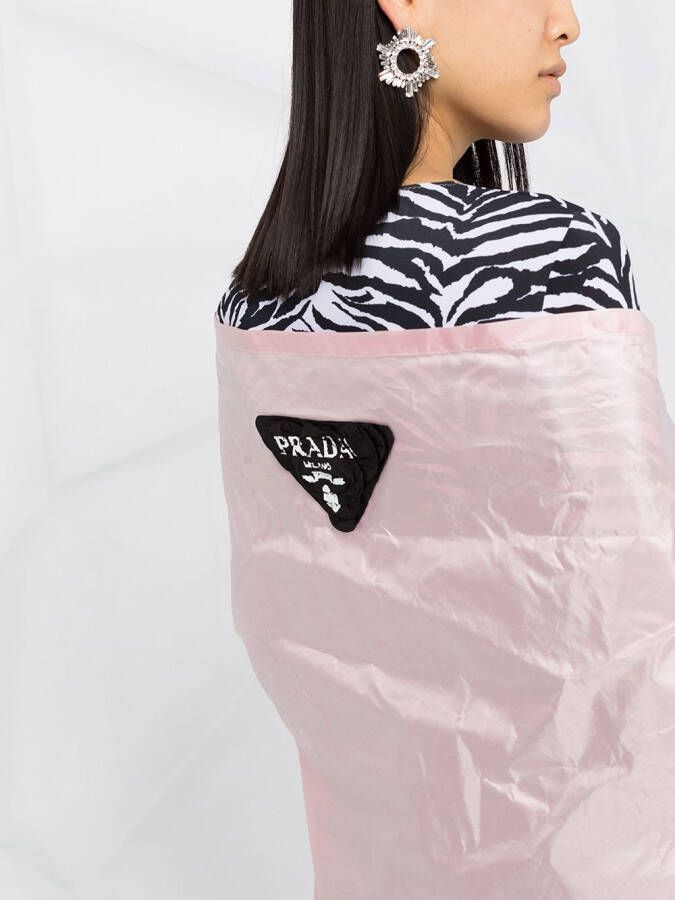 Prada Taffeta cape met enkele rij knopen Roze