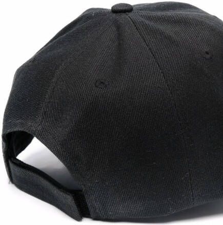 R13 Pet met geborduurd logo Zwart