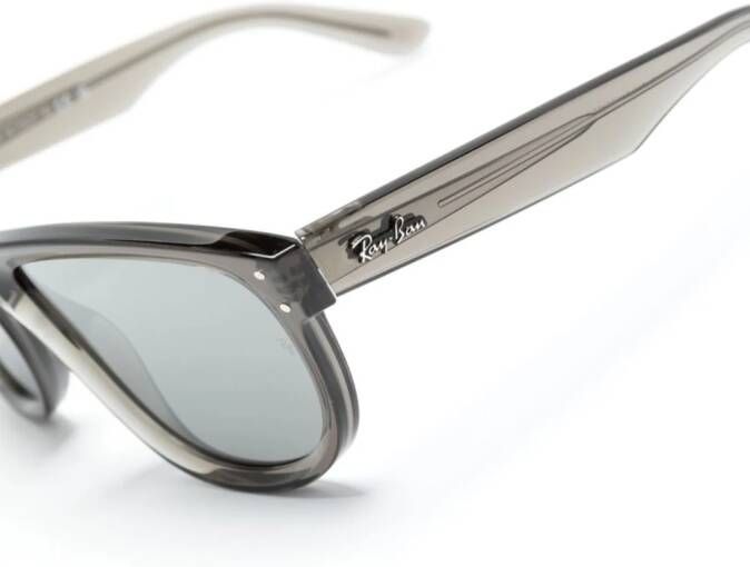 Ray-Ban Boyfriend Reverse zonnebril met vierkant montuur Grijs