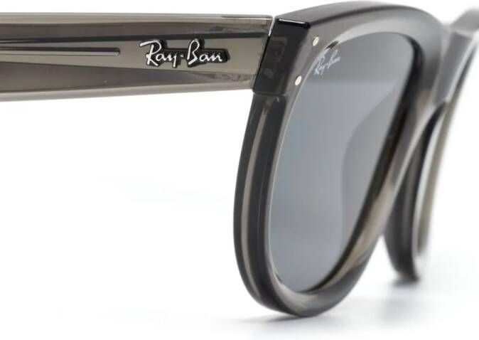 Ray-Ban Mega Wayfarer zonnebril met vierkant montuur Grijs