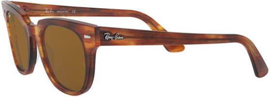Ray-Ban Meteor Havana zonnebril met gestreept montuur Bruin