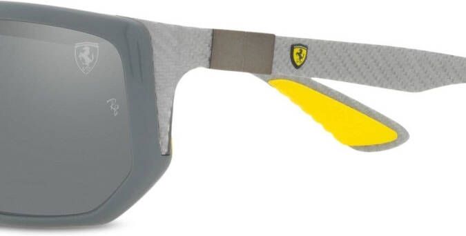 Ray-Ban Scuderia Ferrari zonnebril met vierkant montuur Grijs
