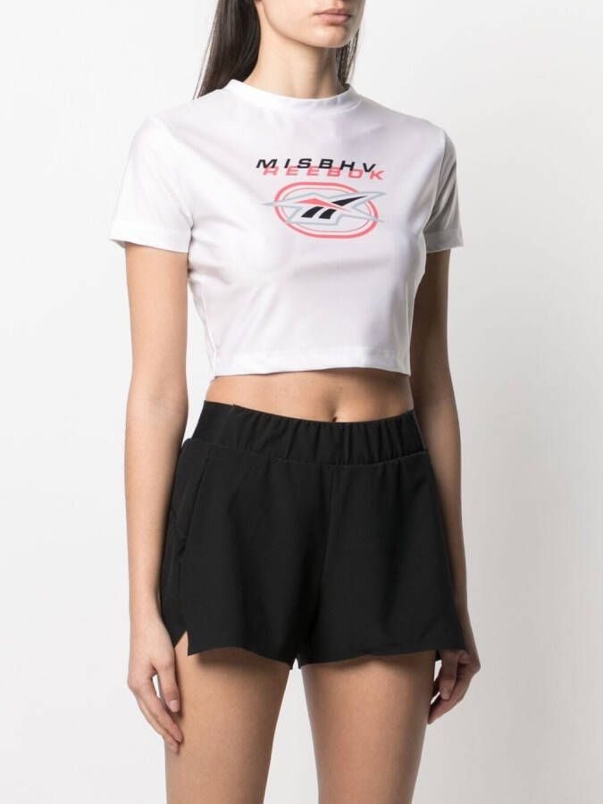 Reebok Cropped T-shirt met logoprint Wit