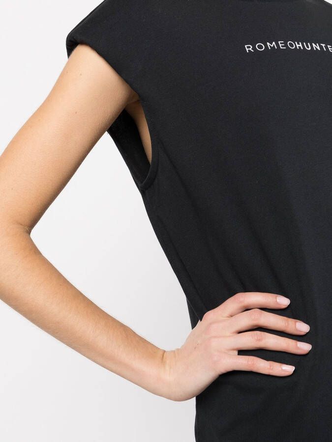 ROMEO HUNTE T-shirt met schoudervullingen Zwart