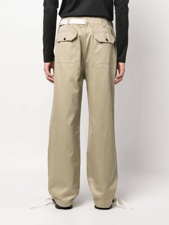sacai Chino met ceintuur Beige
