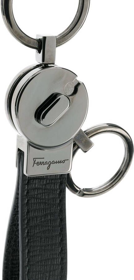 Ferragamo embossed logo keyring Zwart