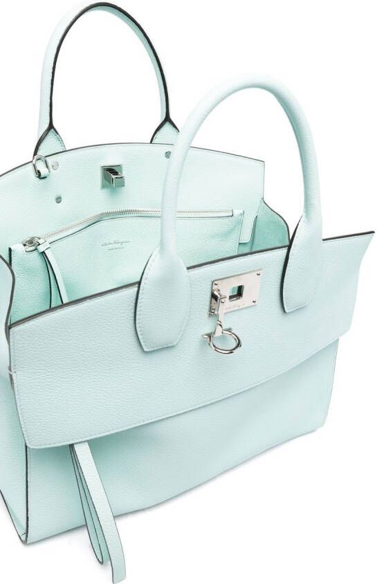 Ferragamo Shopper met Gancini-gesp Groen
