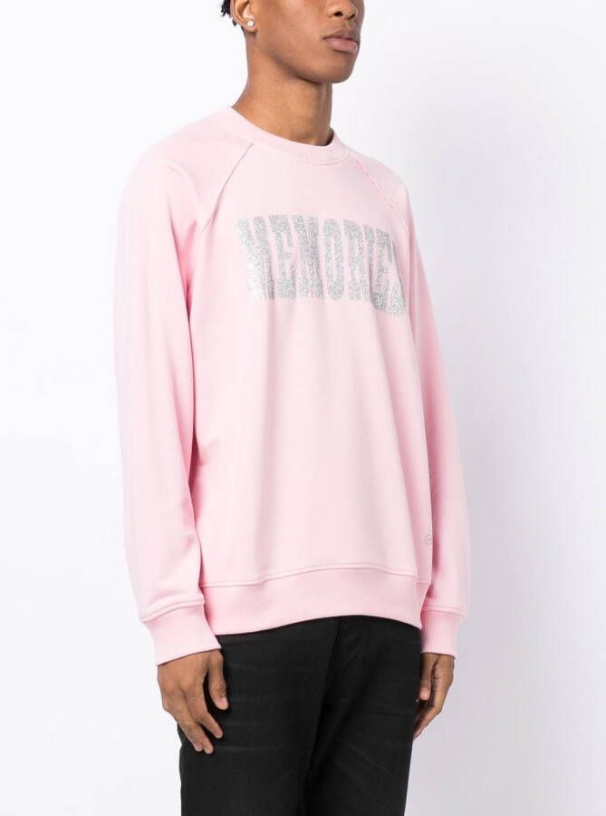 Stain Shade x Hiroshi Fujiwara sweater met tekst Roze