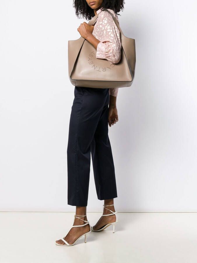 Stella McCartney Draagtas met geperforeerd logo Grijs