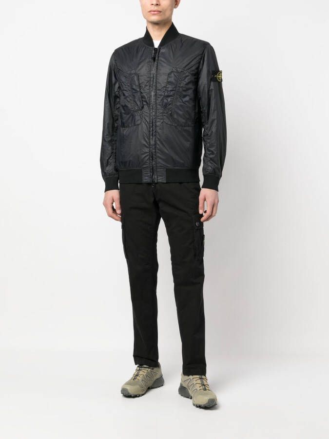 Stone Island Broek met cargozak Zwart