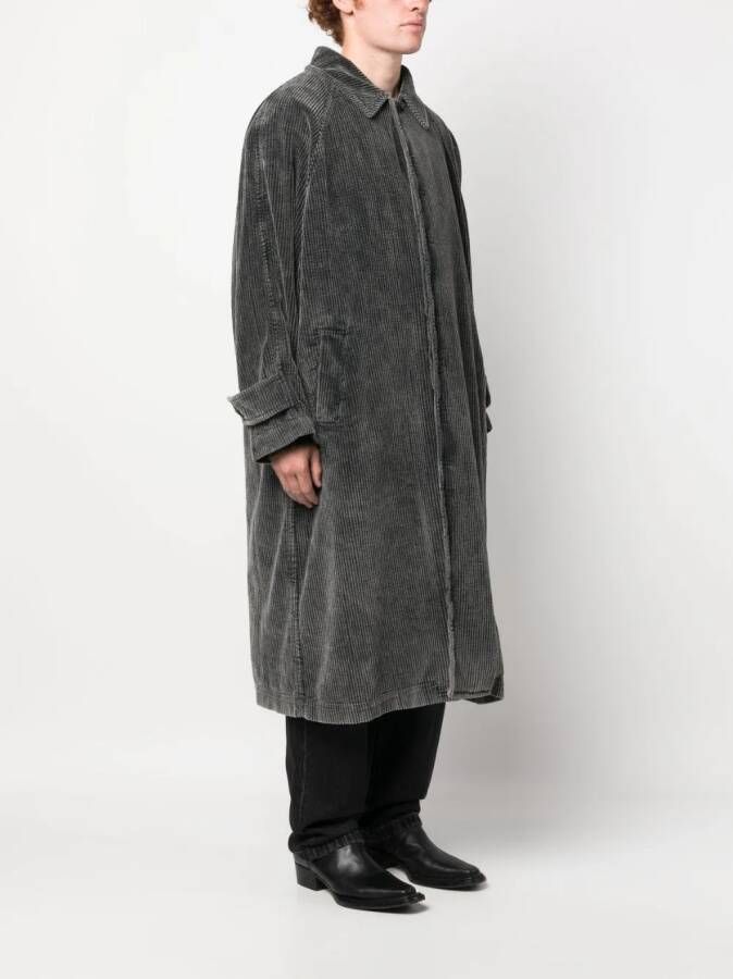 Uma Wang Trenchcoat met verborgen sluiting Grijs