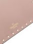 Valentino Garavani Rockstud leren clutch Roze - Thumbnail 4