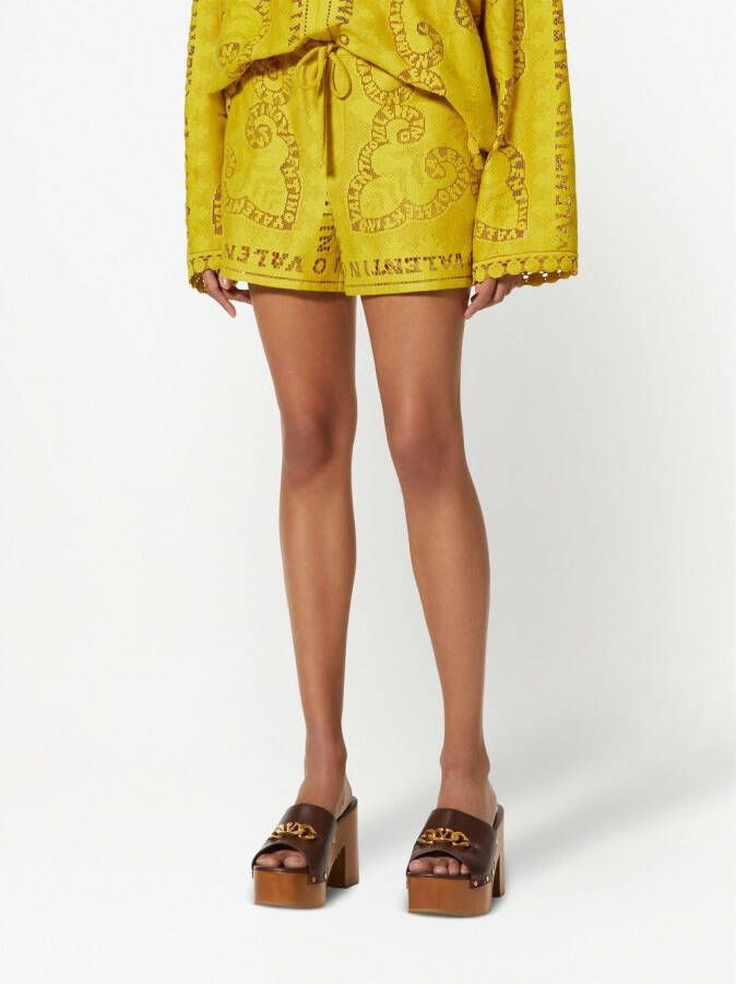 Valentino Garavani Geborduurde shorts Geel
